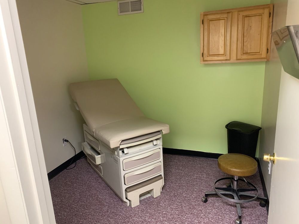 Office For Lease: 420 Crain Hwy S, Glen Burnie, MD 21061